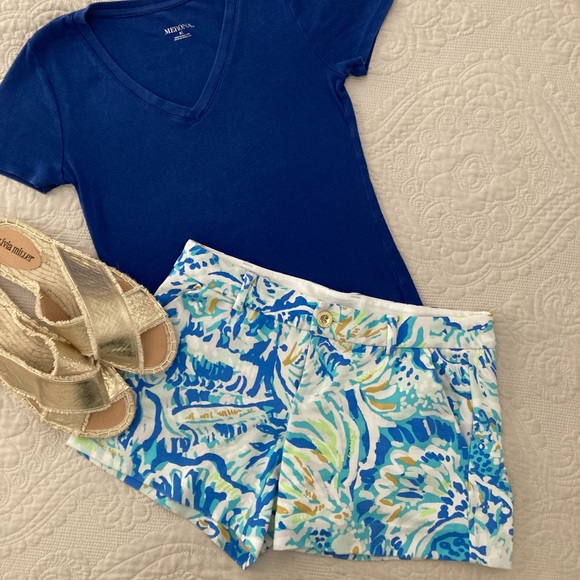 Lilly Pulitzer Stretch Knit Callahan Shorts - Picture 4 of 10